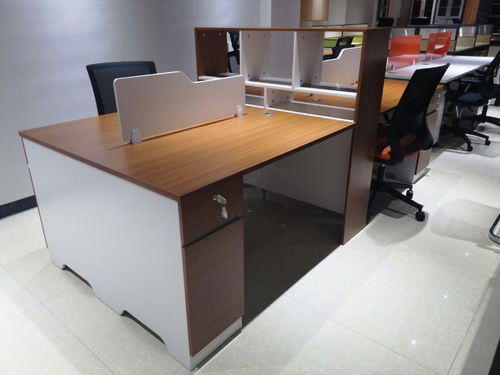 廣西廠家直銷辦公家具 職員桌、屏風(fēng)辦公位，上海辦公用品設(shè)備低價(jià)直供